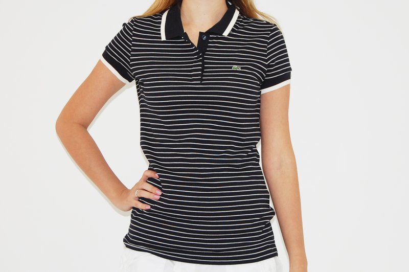 camisa polo listrada feminina